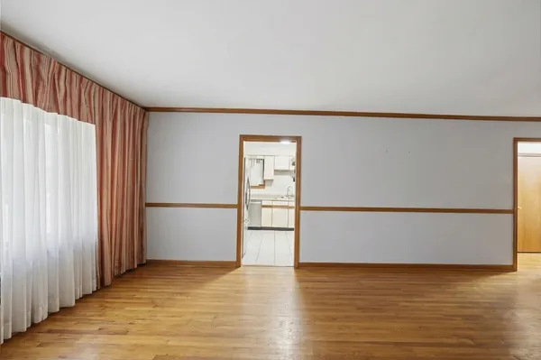 $175,000 | 9748 South Van Vlissingen Road, Chicago, IL 60617