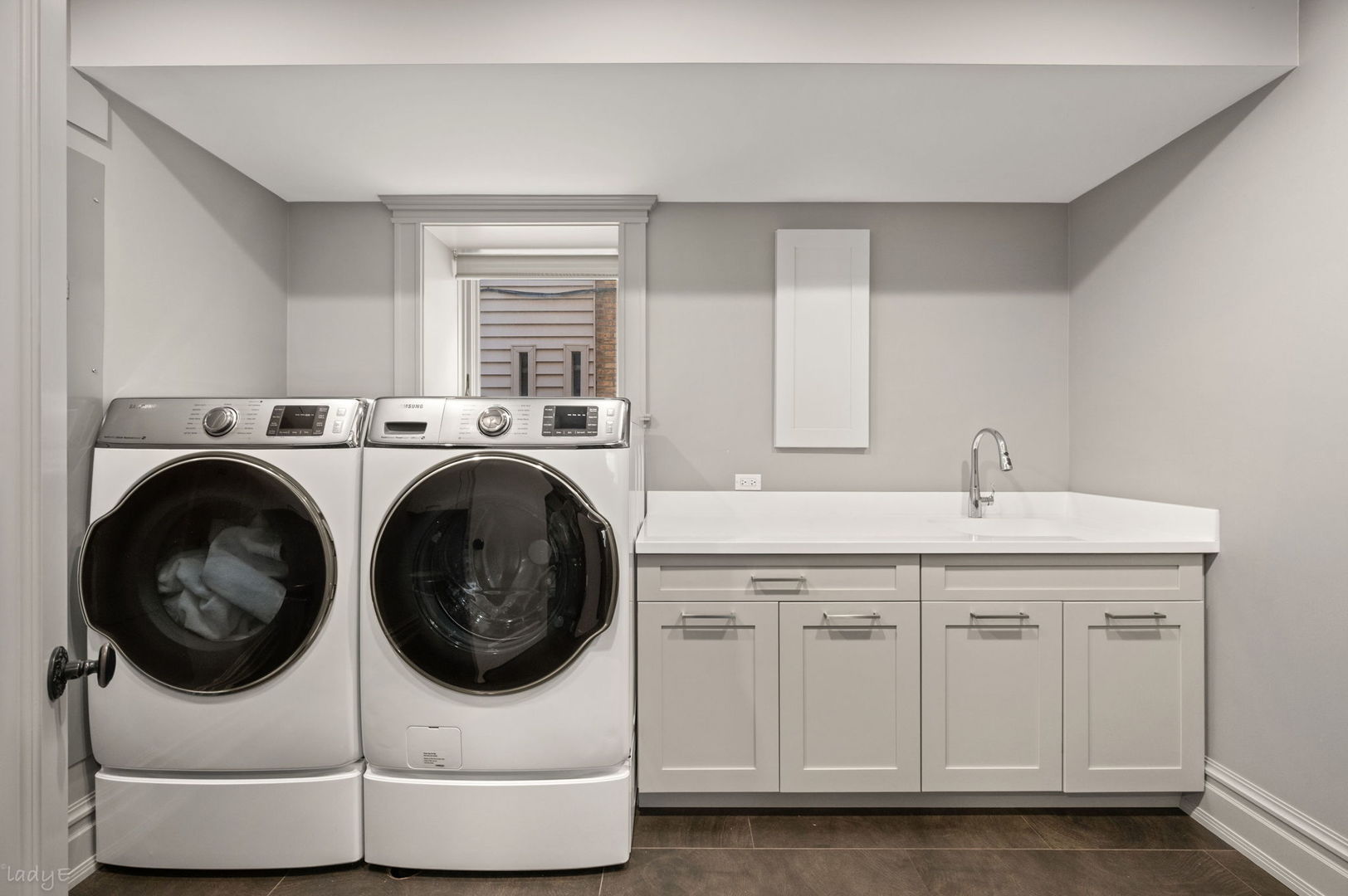 652 West Sheridan Road Chicago, IL 60613 - Photo 49 of 60