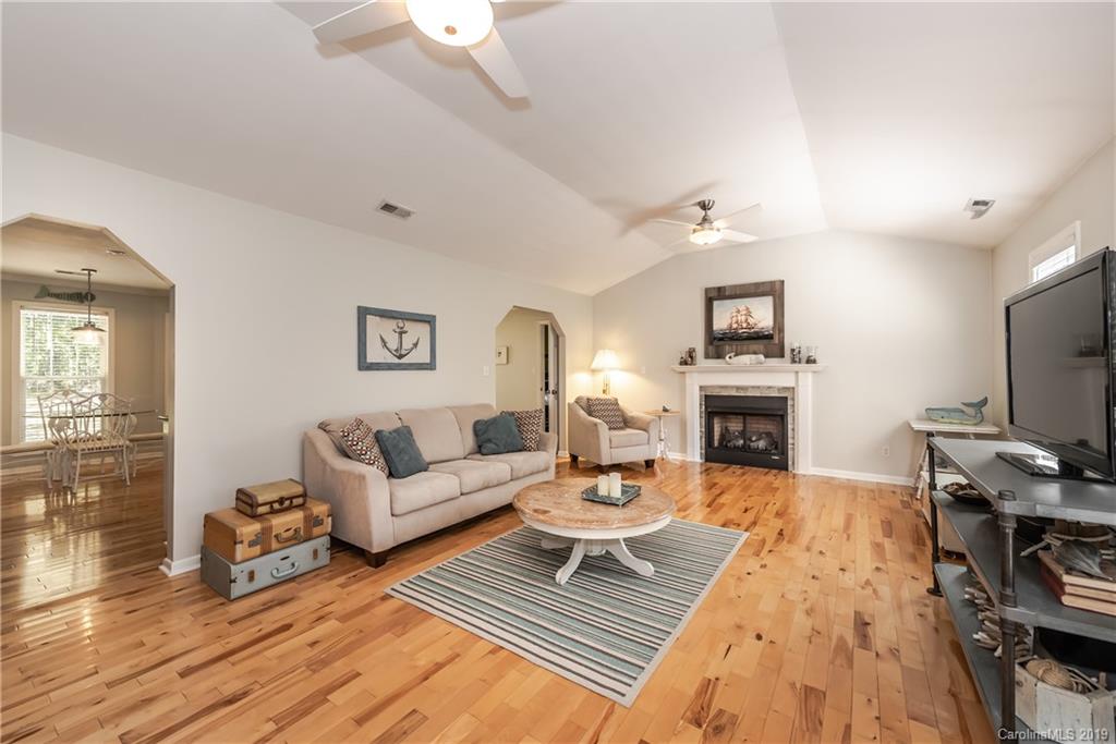 1405 Beamguard Road Clover, SC 29710 - Photo 5 of 31