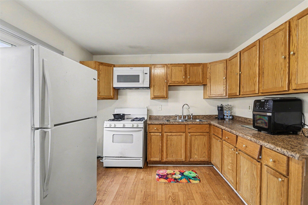 502 Garrison Road Battle Creek, MI 49017 - Photo 8 of 17