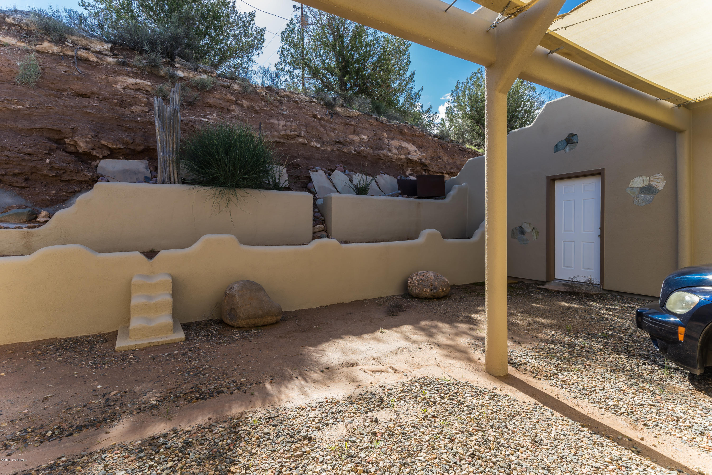 2995 North Coach Road Rimrock, AZ 86335 - Photo 18 of 25 a view of a backyard