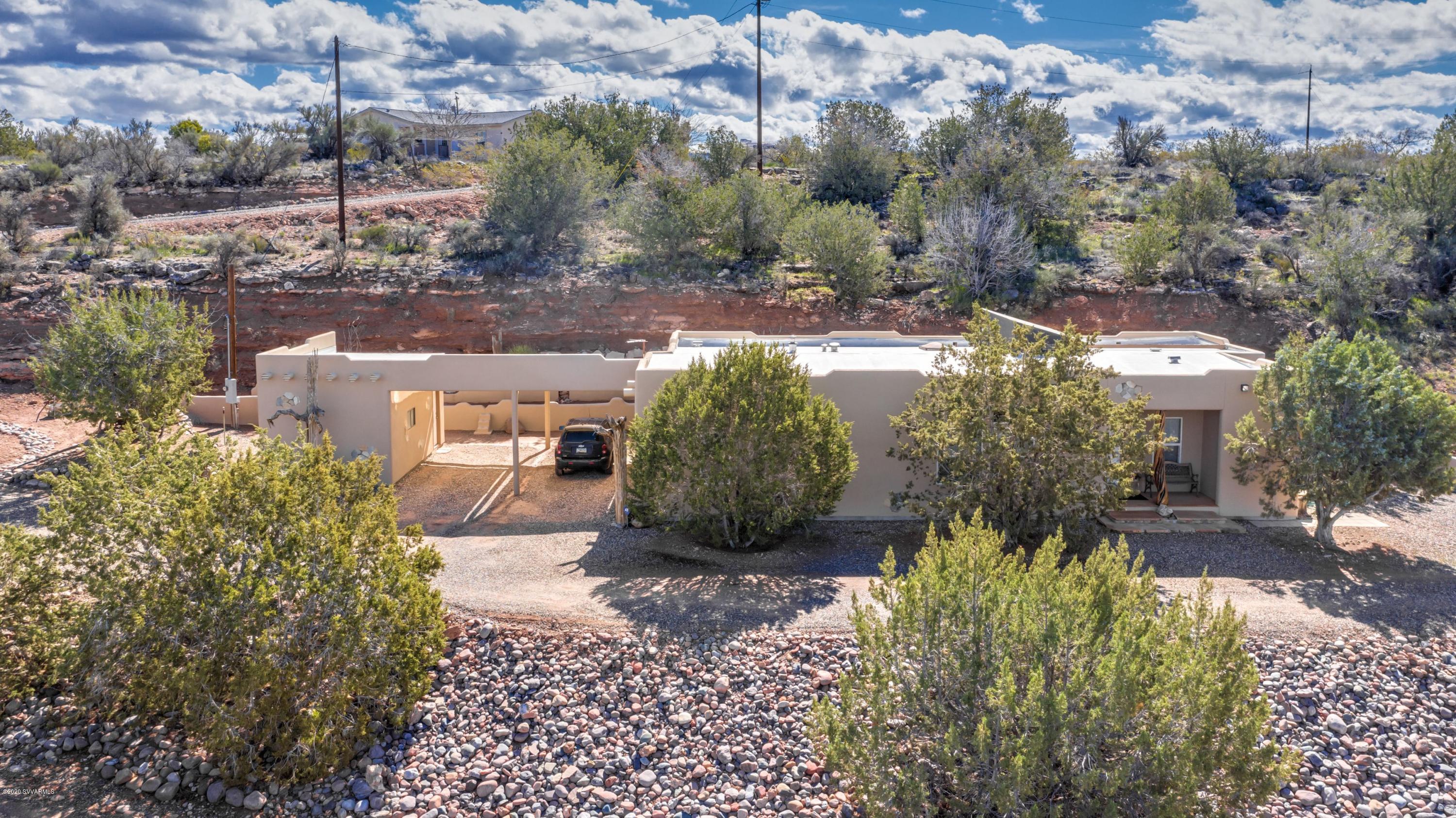 2995 North Coach Road Rimrock, AZ 86335 - Photo 4 of 25 a view of a garden