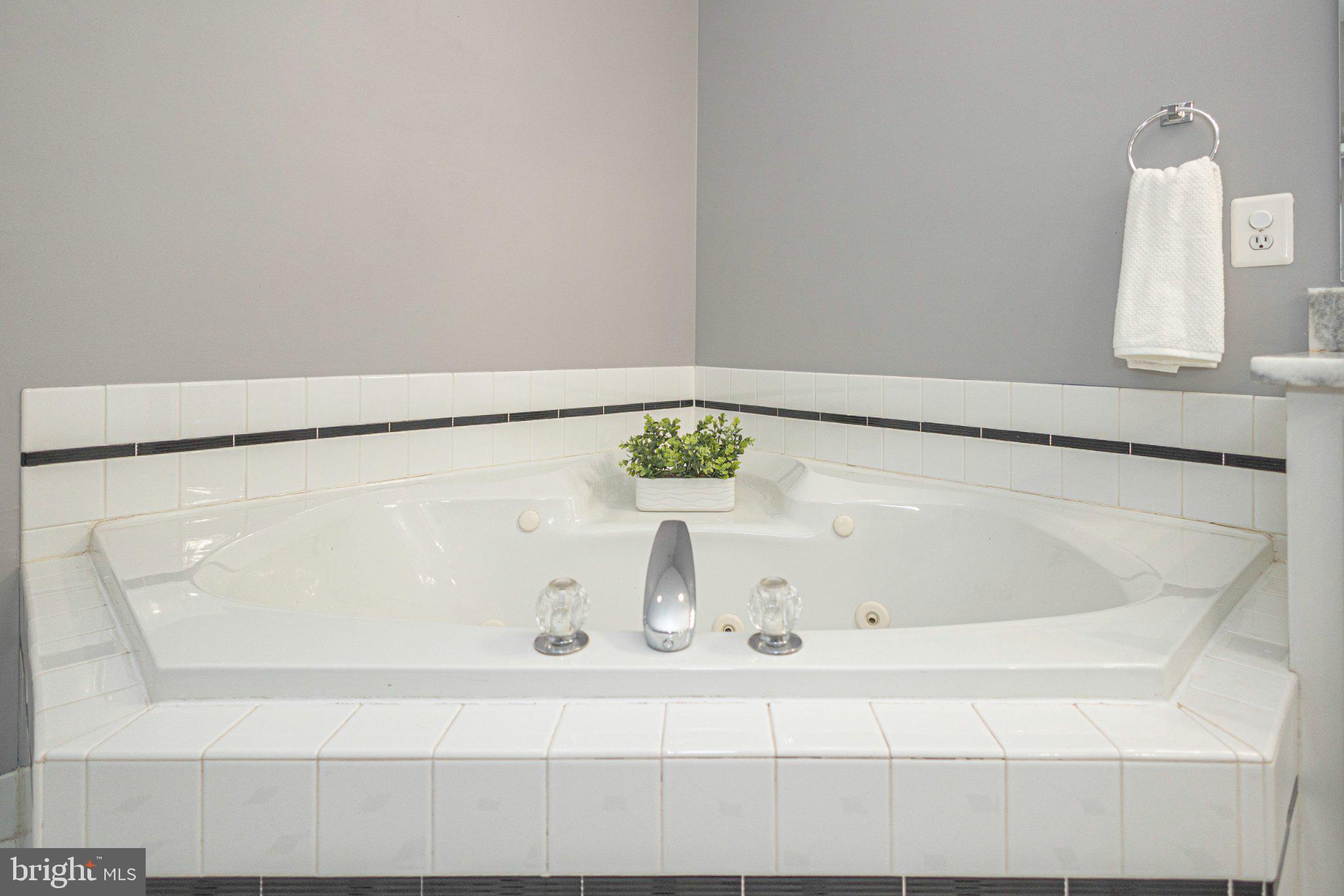 5086 Raintree Court Doylestown, PA 18902 - Photo 23 of 42 Primary bathroom with timeless finishes