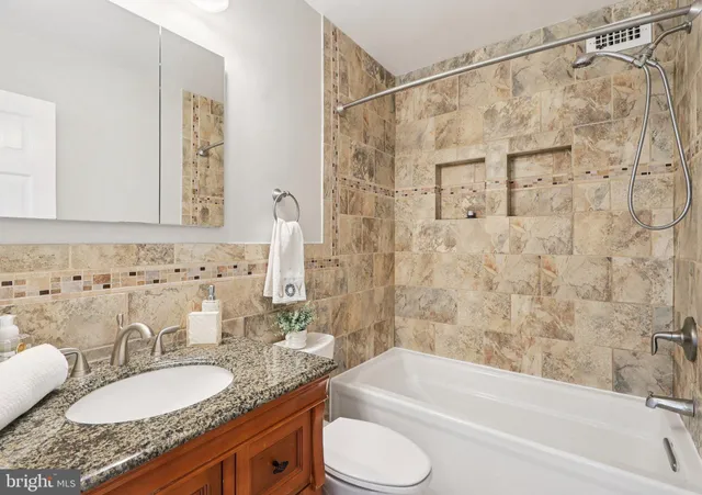 $369,500 | 4977 Battery Lane, Unit 1610, Bethesda, MD 20814