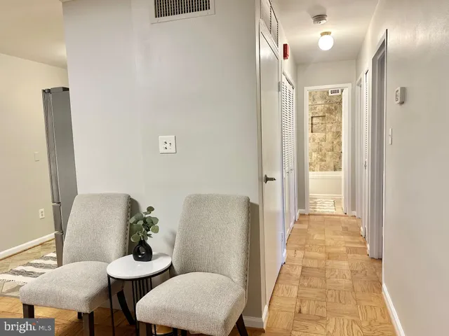 $369,500 | 4977 Battery Lane, Unit 1610, Bethesda, MD 20814