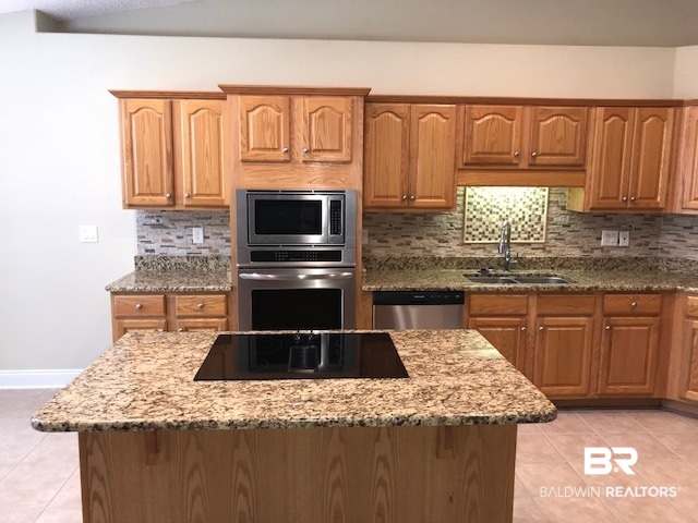 4620 Starboard Lane Orange Beach, AL 36561 - Photo 7 of 33 Upgraded kitchen