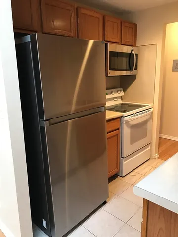 $1,975 | 96 Main Street, Unit A11, Foxboro, MA 02035