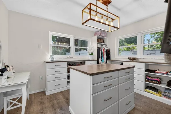 $5,000 | 1760 75th Avenue North, St. Petersburg, FL 33702