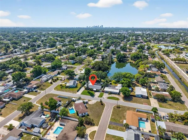 $5,000 | 1760 75th Avenue North, St. Petersburg, FL 33702