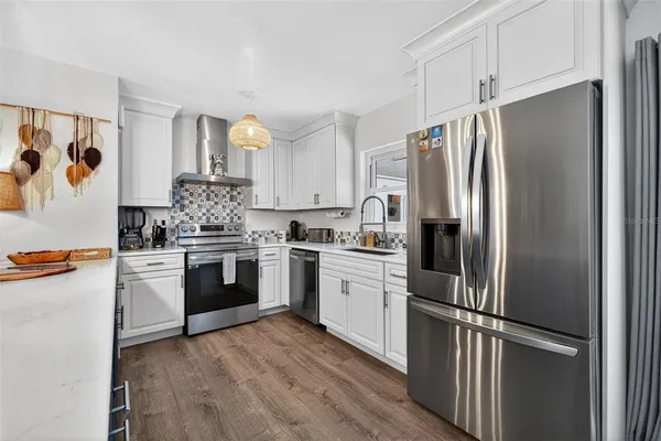 $5,000 | 1760 75th Avenue North, St. Petersburg, FL 33702