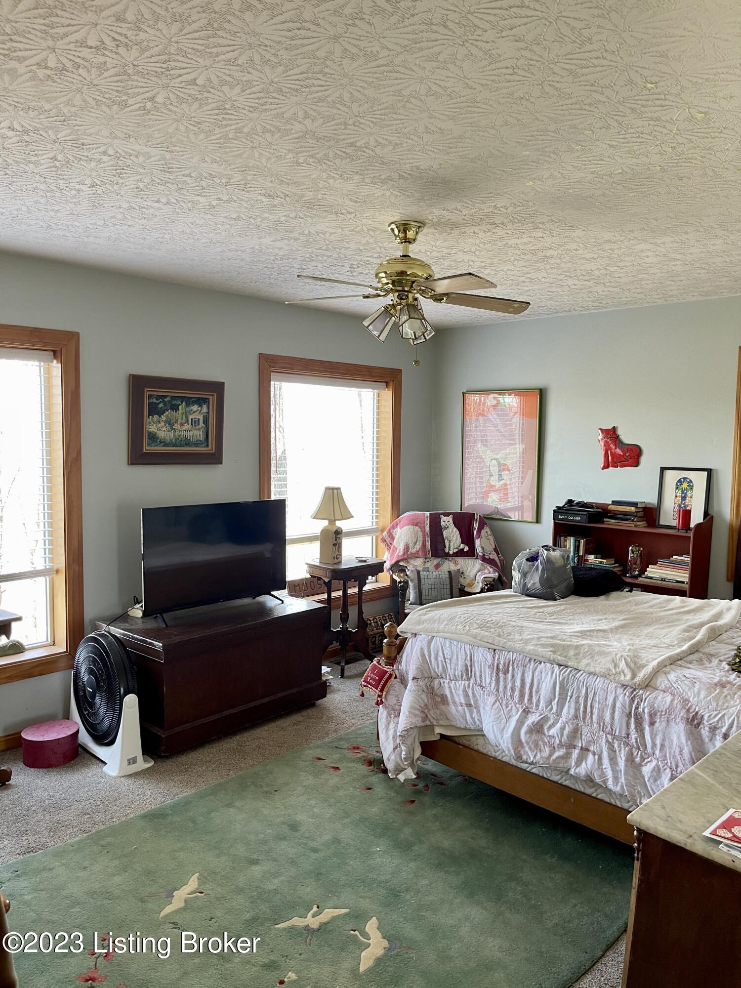 343 Tatum Road Shelbyville, KY 40065 - Photo 23 of 79 IMG_4427