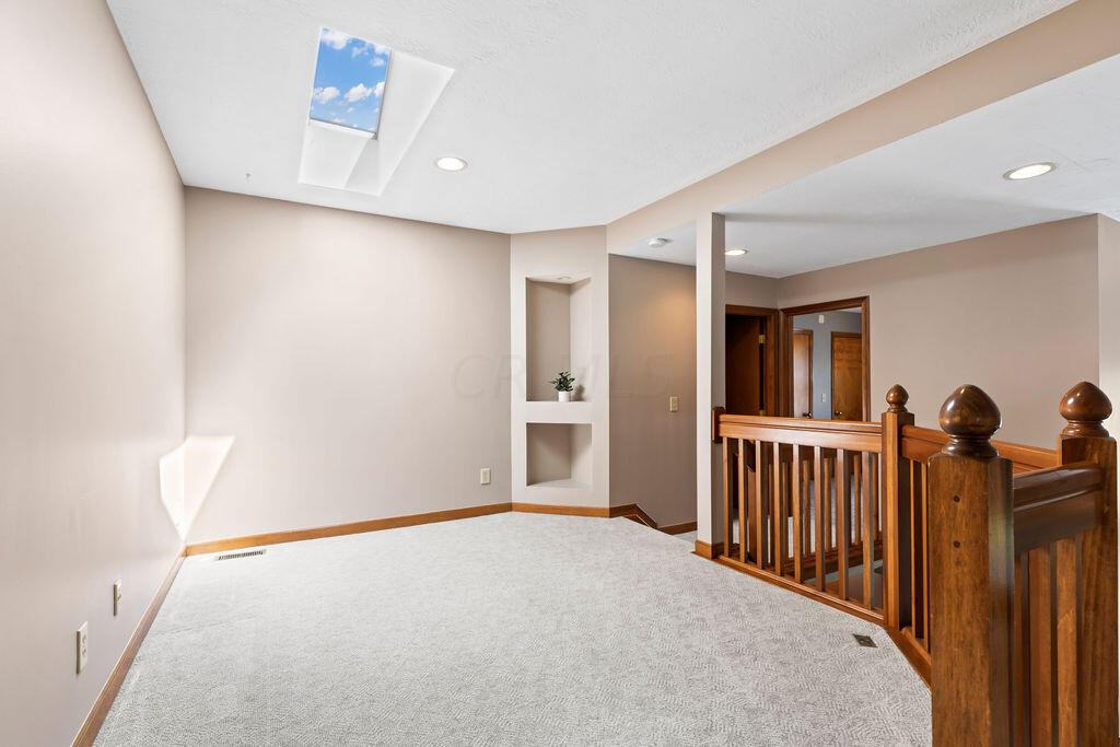 385 Beecher Road Gahanna, OH 43230 - Photo 23 of 57 SECOND LEVEL LOFT AREA