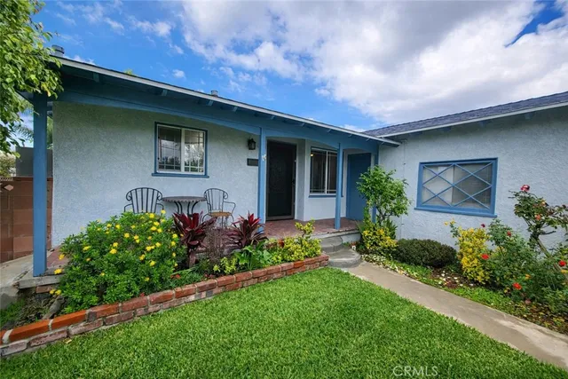 $945,000 | 9825 Hoback Street, Bellflower, CA 90706