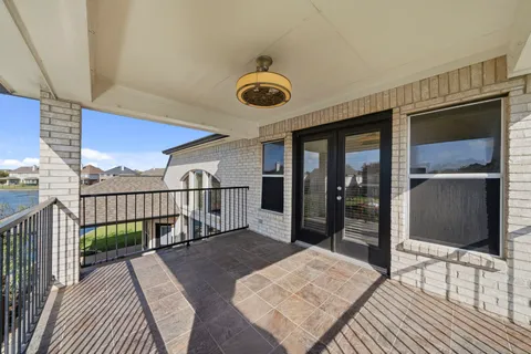 $650,000 | 10103 Lazy Lagoon, Houston, TX 77065