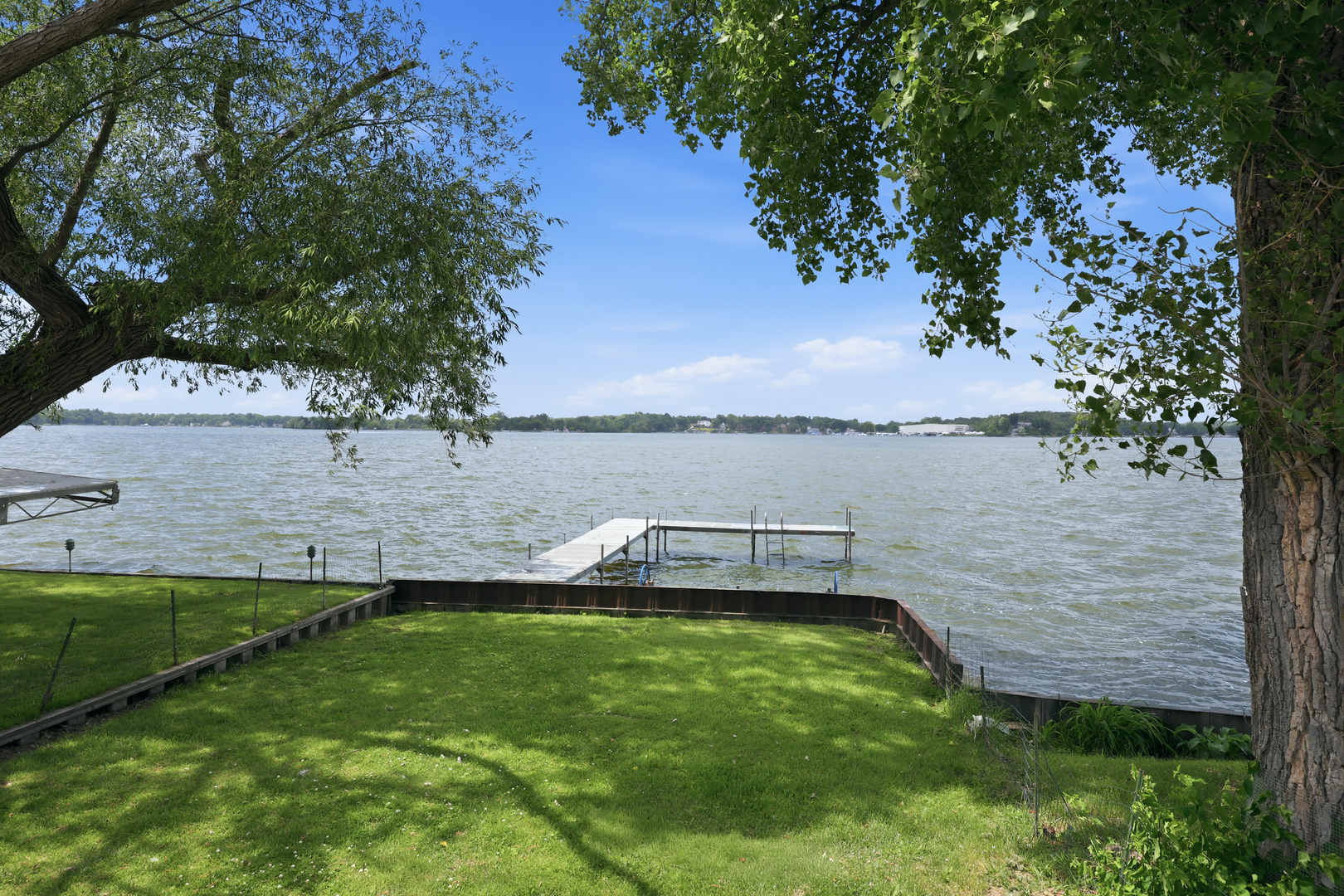 204 Eagle Point Road Fox Lake, IL 60020 - Photo 4 of 17