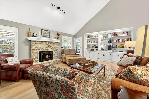 $590,000 | 8326 Richards Road, Lenexa, KS 66215