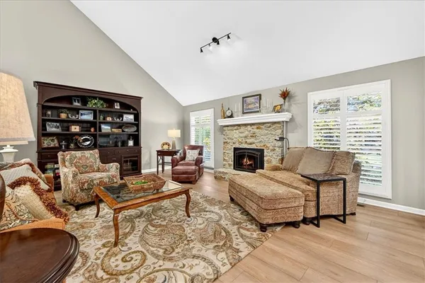 $590,000 | 8326 Richards Road, Lenexa, KS 66215