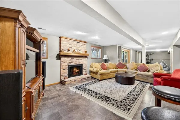 $590,000 | 8326 Richards Road, Lenexa, KS 66215