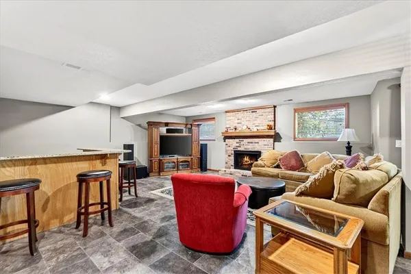 $590,000 | 8326 Richards Road, Lenexa, KS 66215