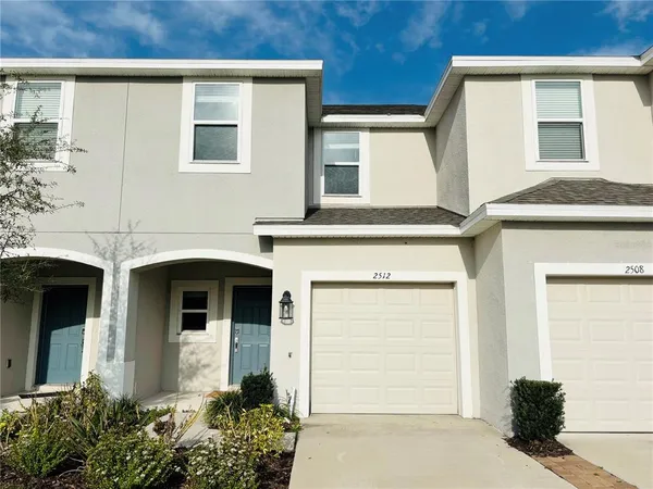 $2,100 | 2512 Paravane Way, Wesley Chapel, FL 33543