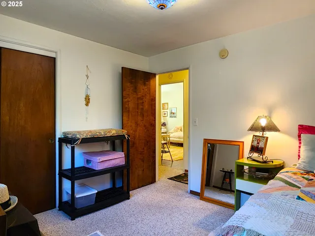 $435,000 | 2222 11th Street, Florence, OR 97439