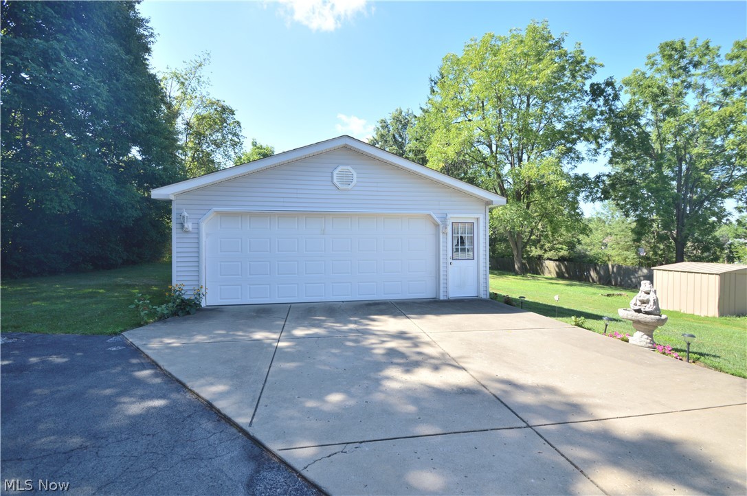 2899 Center Road Youngstown, OH 44514 - Photo 20 of 28 Gallery Image 20
