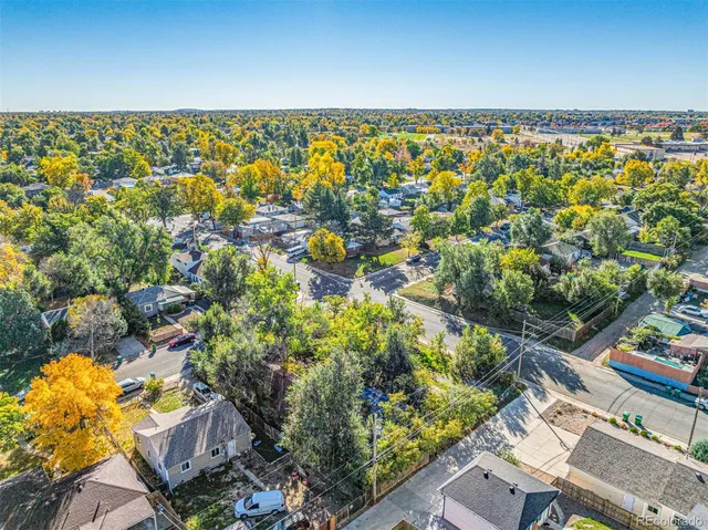 view of an outdoor space with seating area