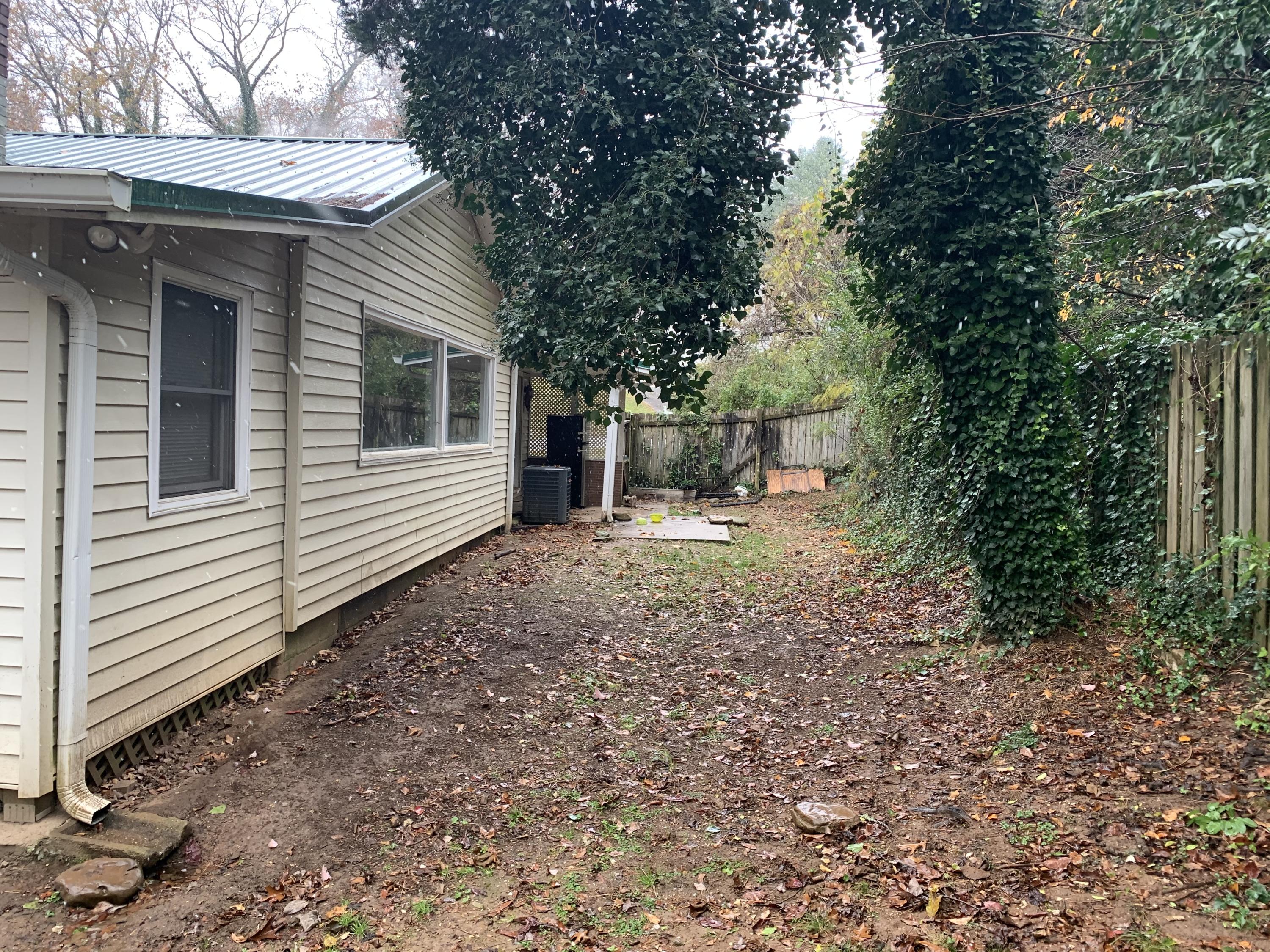 157 Outer Drive Oak Ridge, TN 37830 - Photo 20 of 20 IMG_3813