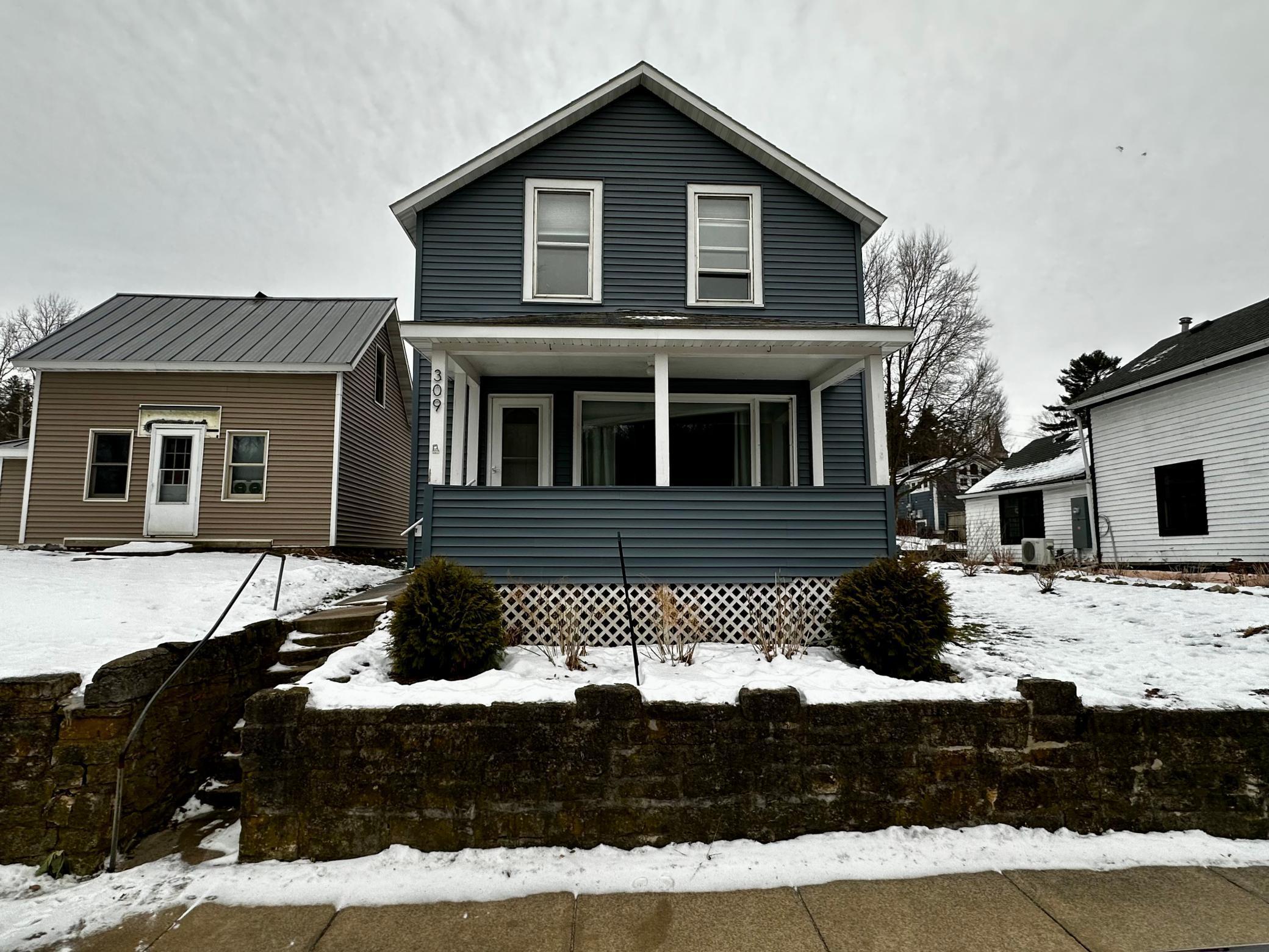 309 Coffee Street East Lanesboro, MN 55949 - Photo 1 of 31