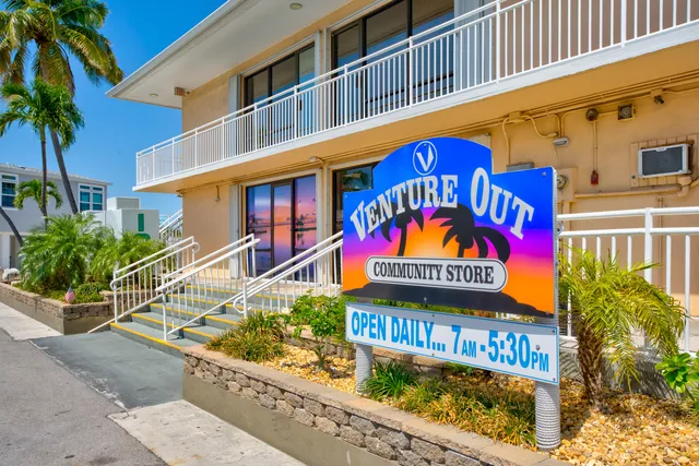 $899,000 | 701 Spanish Main Drive, Unit 97, Cudjoe, FL 33042