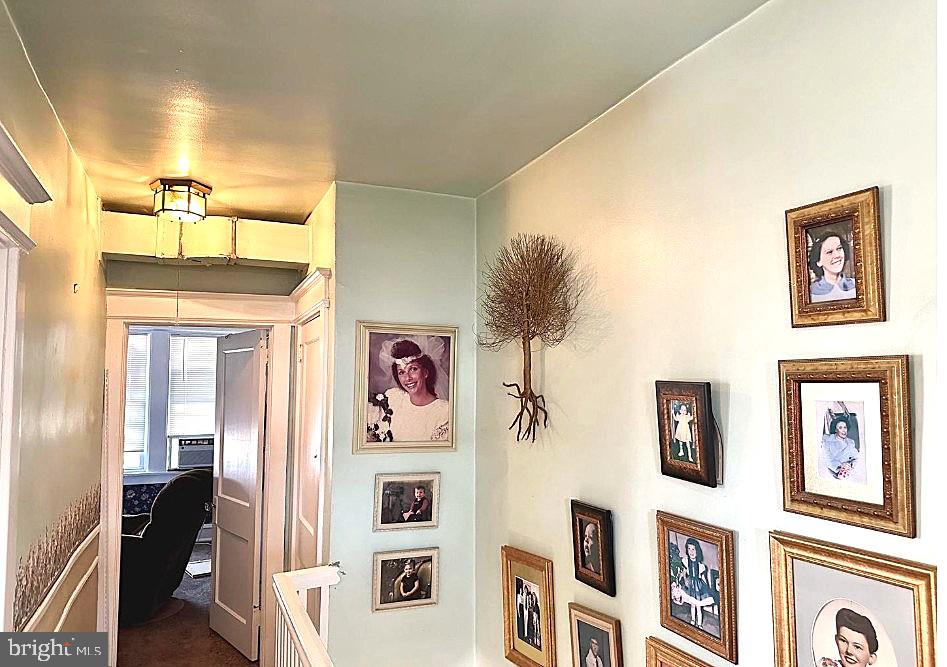 4566 Harding Road Pennsauken, NJ 08109 - Photo 11 of 20 Second Fl. Hallway