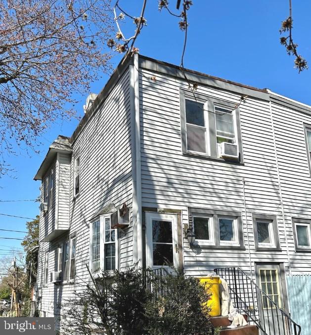 4566 Harding Road Pennsauken, NJ 08109 - Photo 3 of 20 Back of House