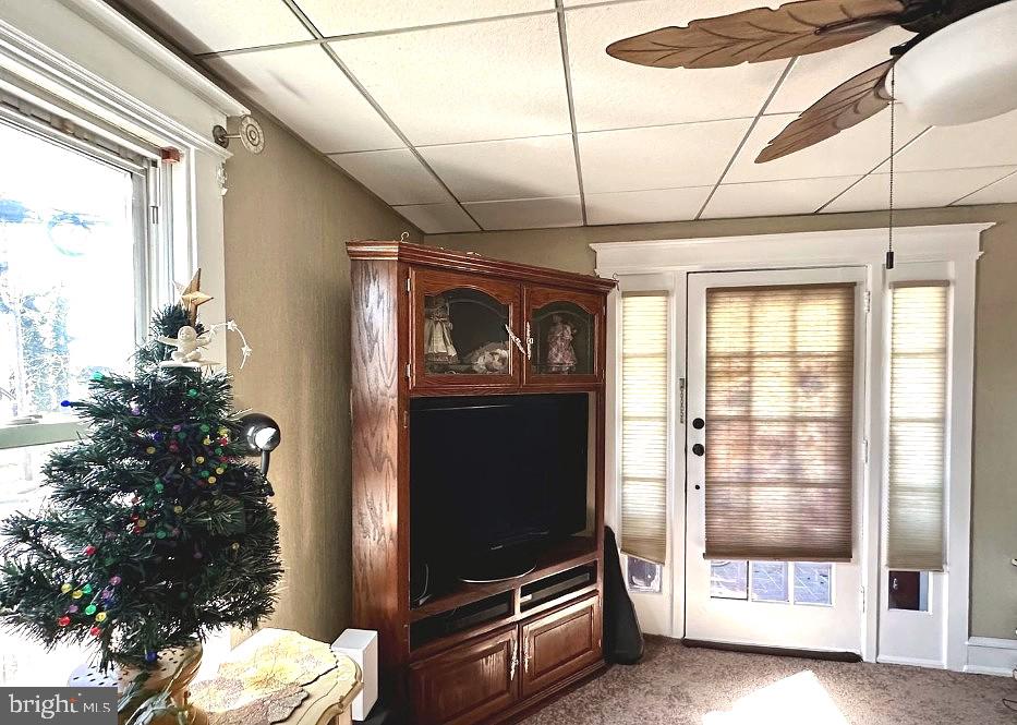 4566 Harding Road Pennsauken, NJ 08109 - Photo 8 of 20 Living Room