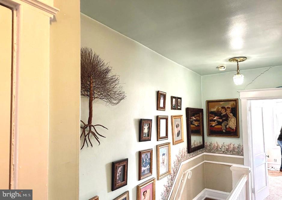 4566 Harding Road Pennsauken, NJ 08109 - Photo 10 of 20 2nd Fl. Hallway