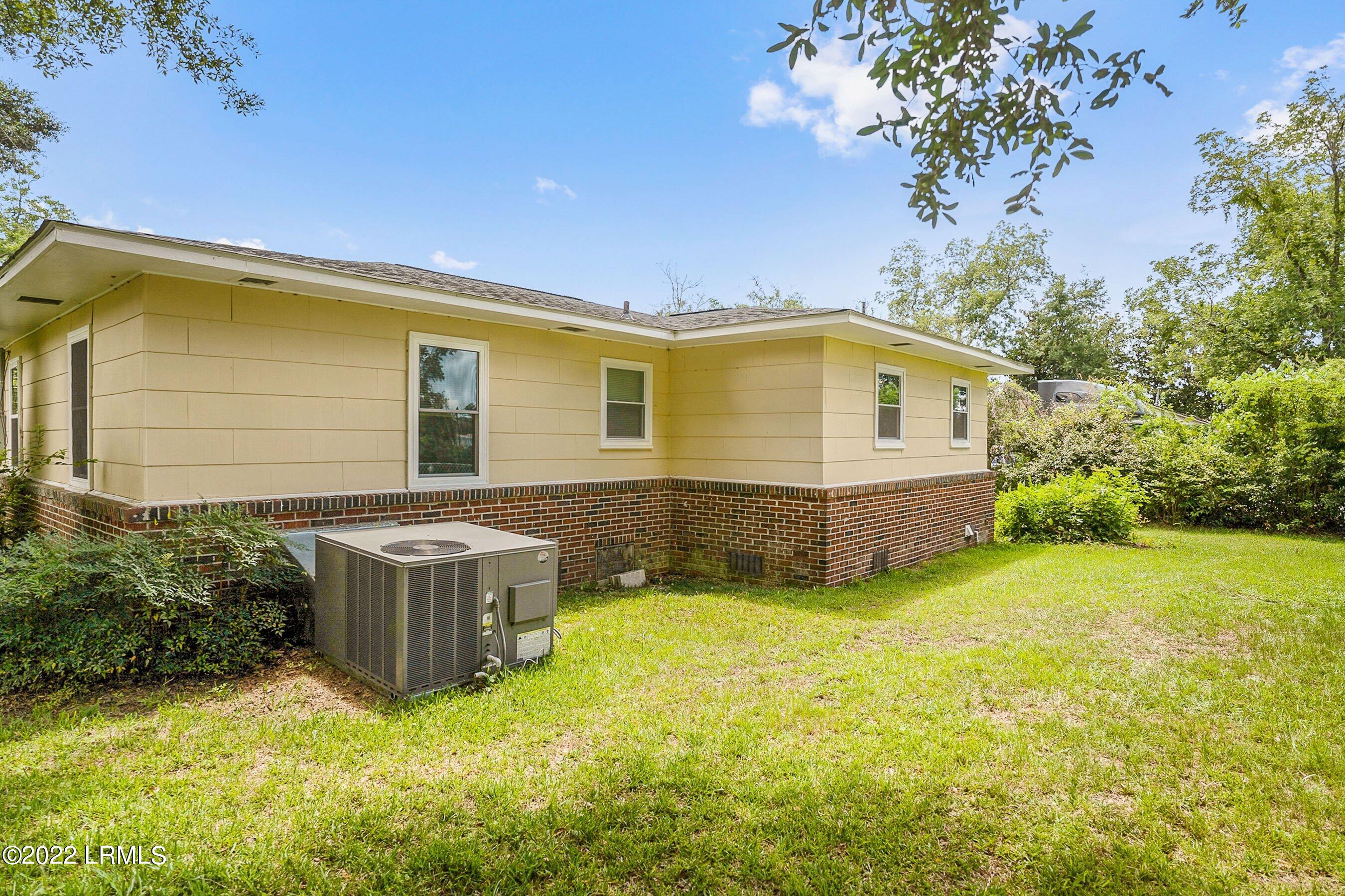 1502 State Rd S-7-202 Beaufort, SC 29902 - Photo 28 of 28 DSC01727-26-1.jpg-SMALL
