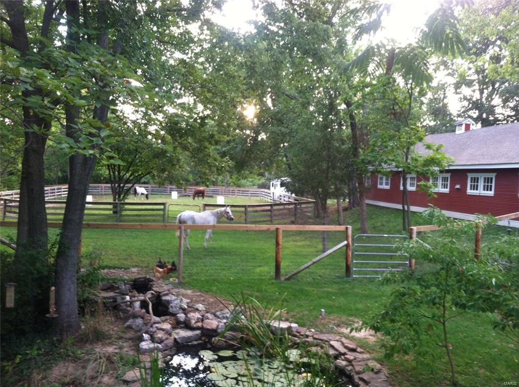 456 Lindemann Road St. Louis, MO 63122 - Photo 2 of 67 Gallery Image 2