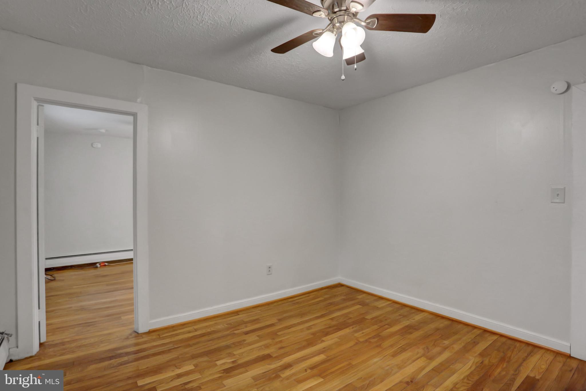 201 Roxbury Road Shippensburg, PA 17257 - Photo 18 of 31 Middle Bedroom 2