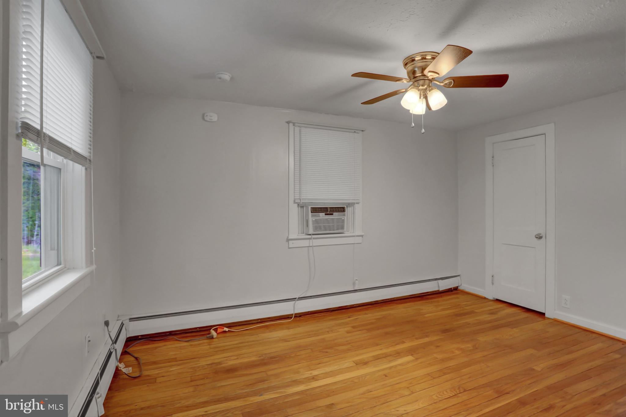 201 Roxbury Road Shippensburg, PA 17257 - Photo 19 of 31 Back Bedroom 3