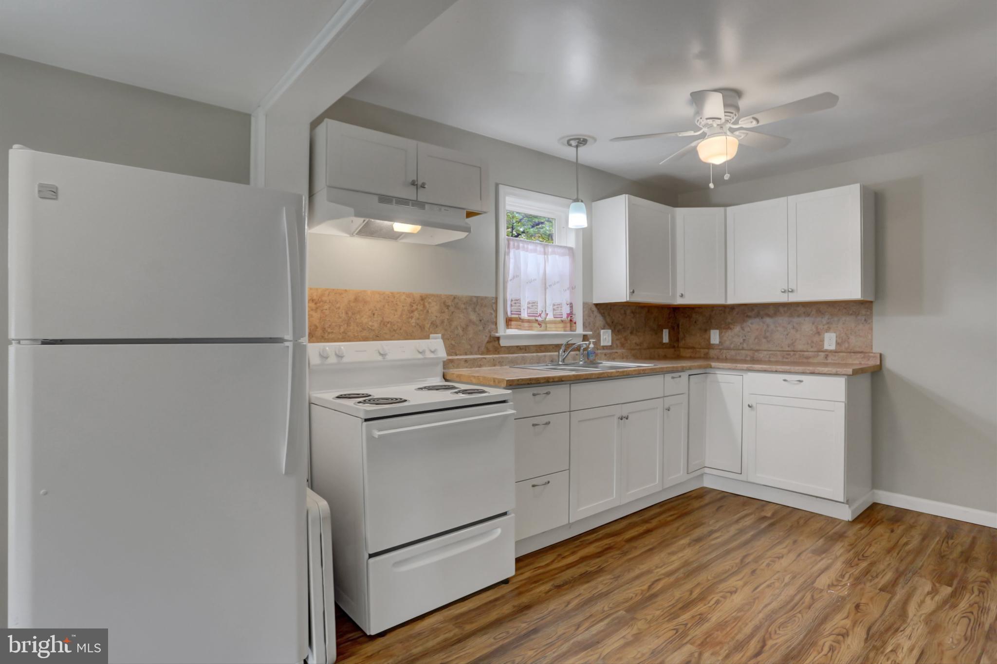 201 Roxbury Road Shippensburg, PA 17257 - Photo 9 of 31 Kitchen