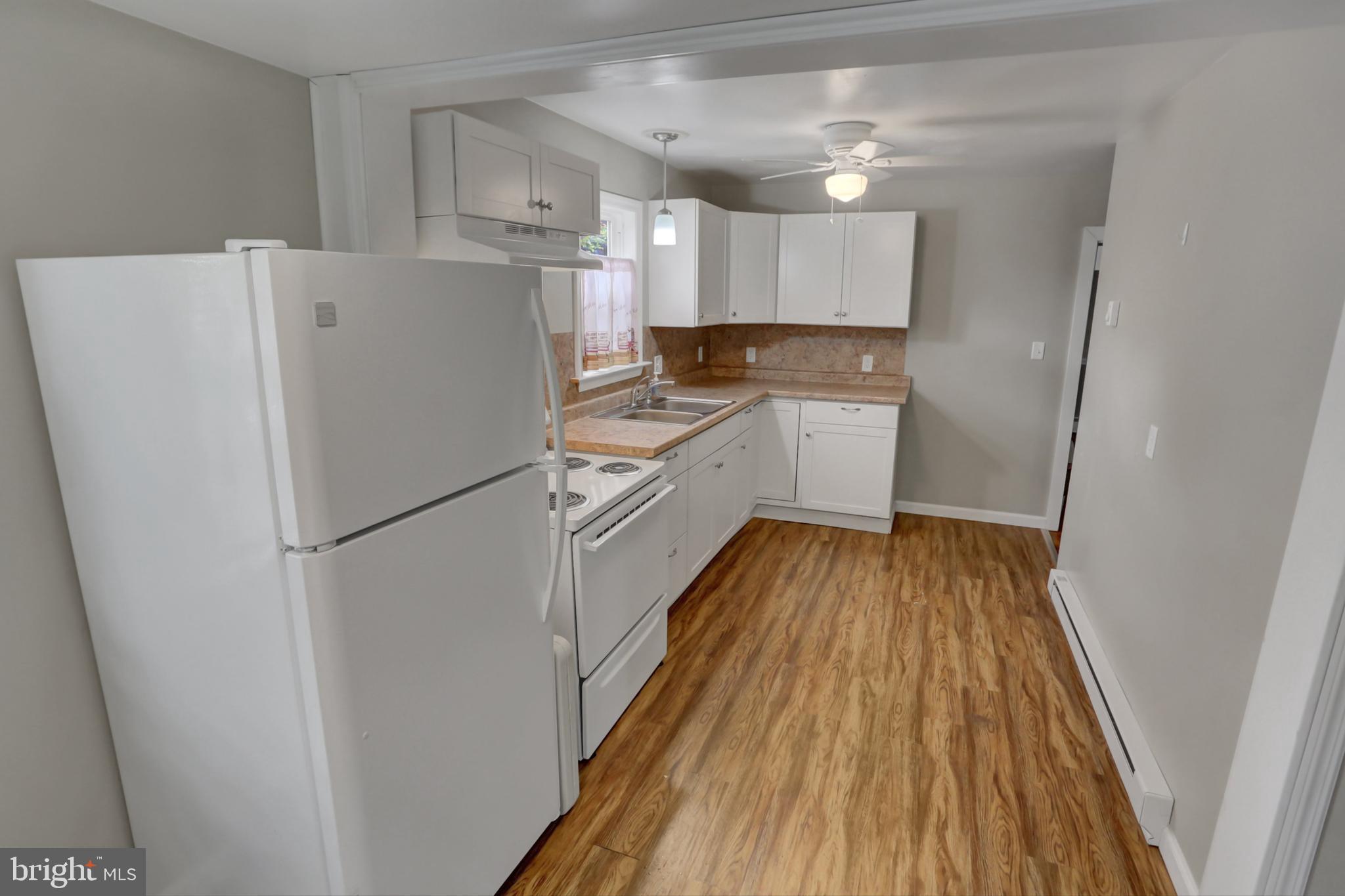 201 Roxbury Road Shippensburg, PA 17257 - Photo 10 of 31 Kitchen