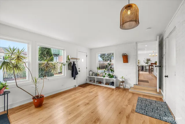 $725,000 | 20 Forbes Road, Riverside, IL 60546