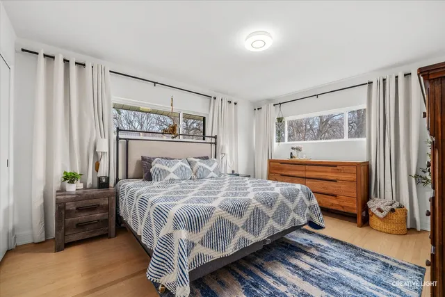 $725,000 | 20 Forbes Road, Riverside, IL 60546