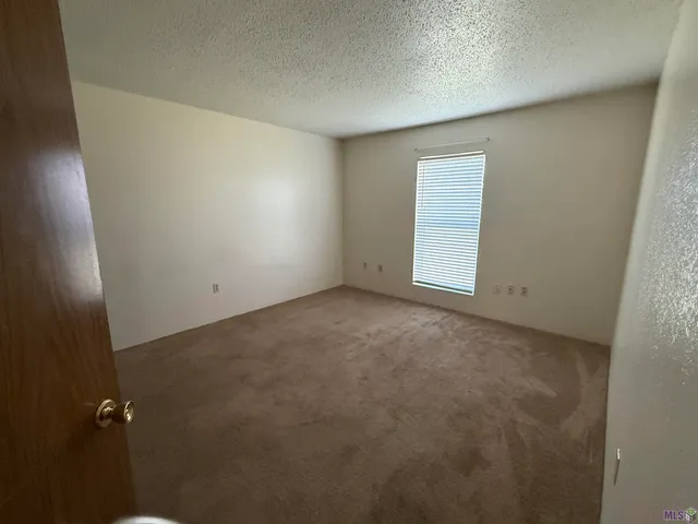 $900 | 286 Monarch Drive, Unit A, Houma, LA 70364