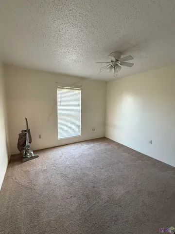 $900 | 286 Monarch Drive, Unit A, Houma, LA 70364