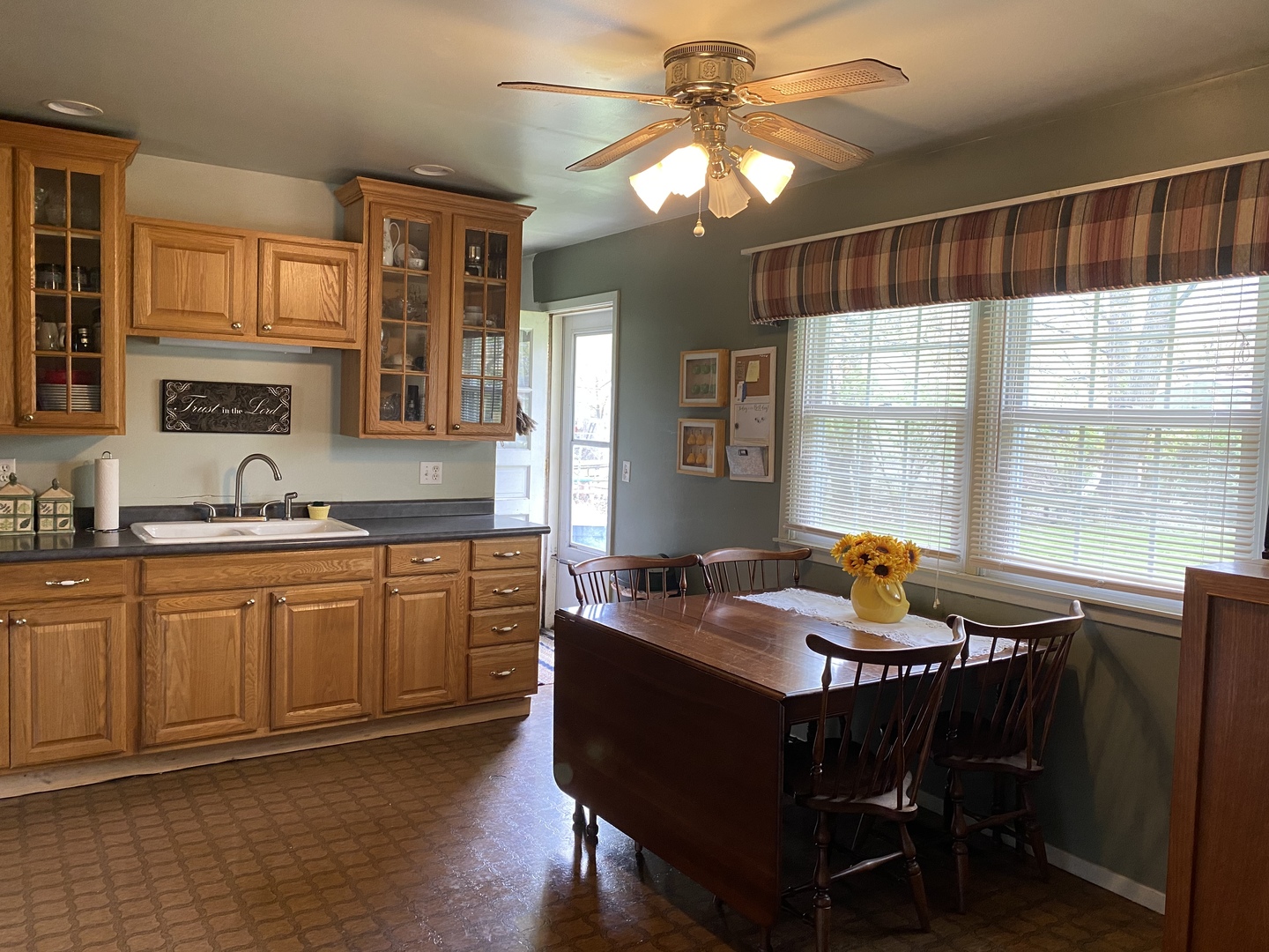 70 Sheffield Road Montgomery, IL 60538 - Photo 15 of 20