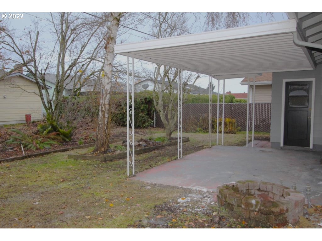 1452 Quinn Road Woodburn, OR 97071 - Photo 21 of 22 Backyard