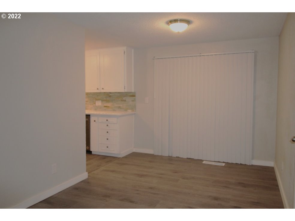 1452 Quinn Road Woodburn, OR 97071 - Photo 5 of 22 Dining Area