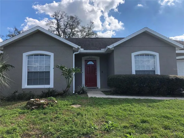 $2,050 | 616 East 1st Street, Apopka, FL 32703