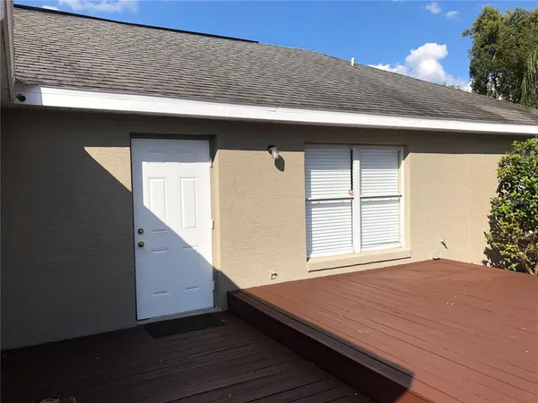 $2,050 | 616 East 1st Street, Apopka, FL 32703