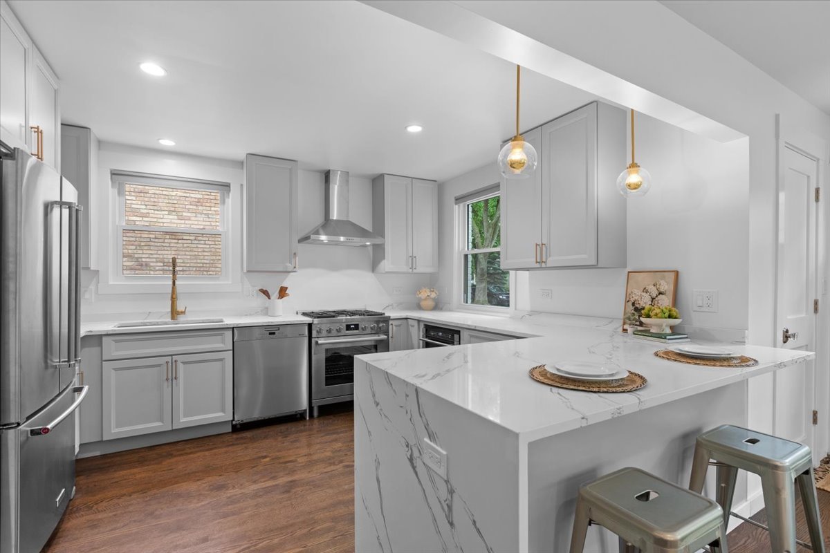 715 Long Road Glenview, IL 60025 - Photo 4 of 21